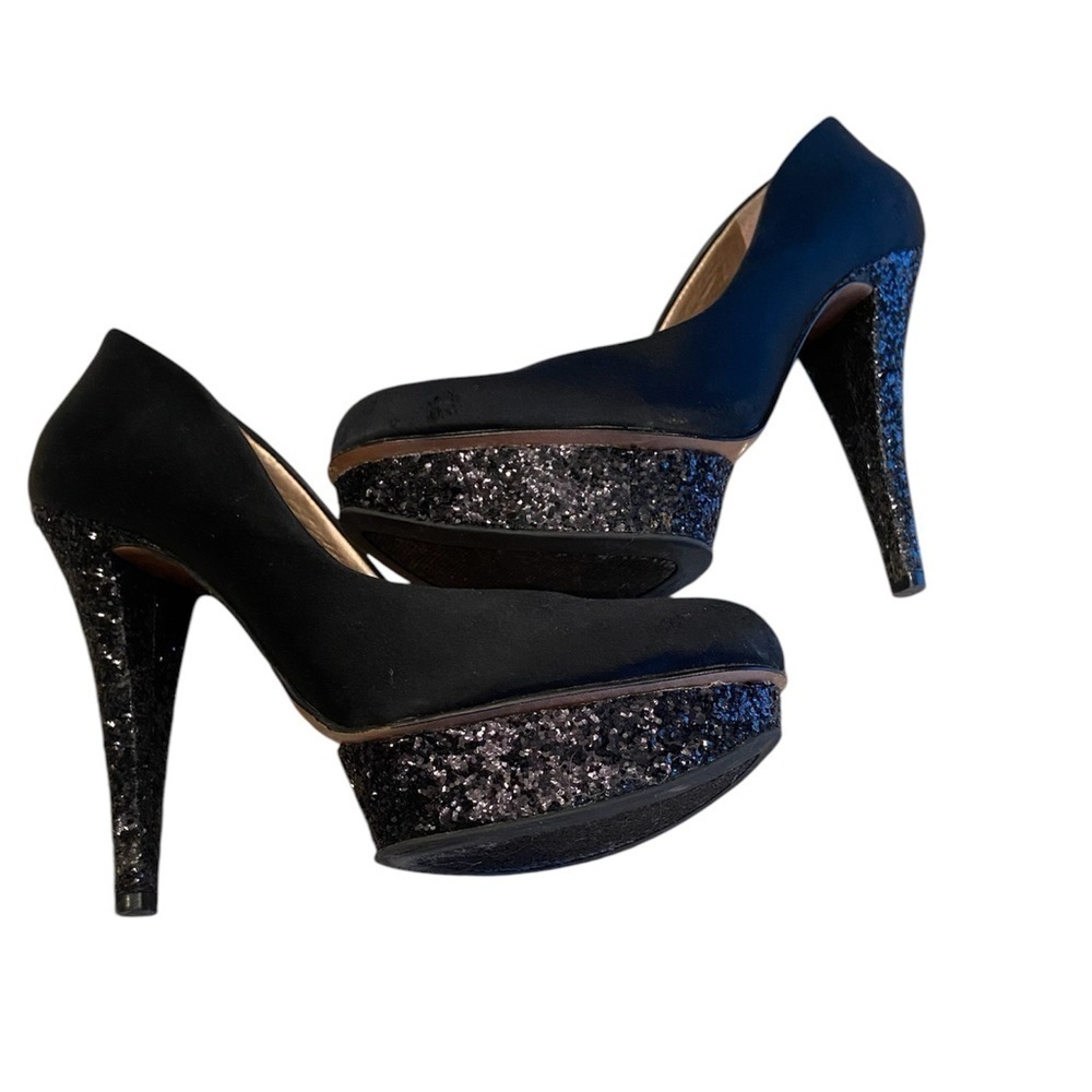 BCBG platform heels size 61/2 black